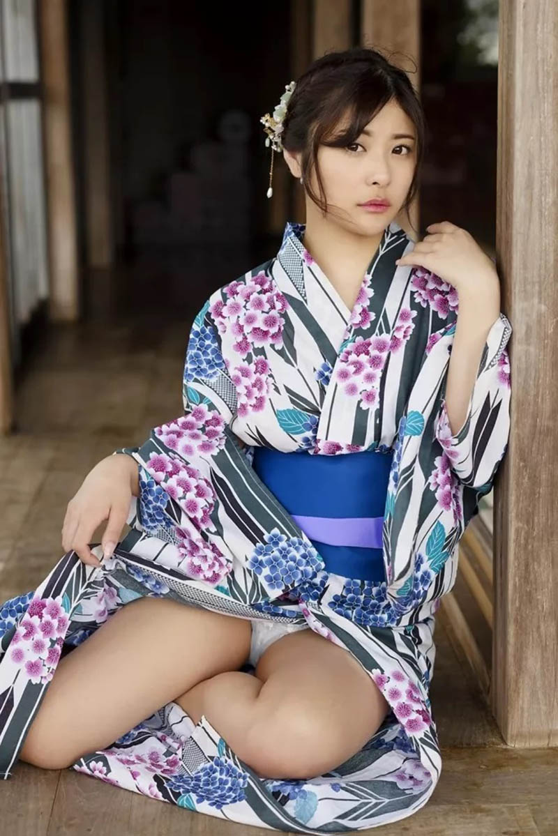 似鳥日菜寫真集日菜スマイル Hina Nitori Photobook Hina Smile