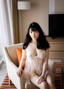 彩月七緒寫真集 はぴぱら | Saki Sasaki Photobook Wapipara